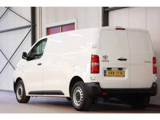 Toyota ProAce 2.0 D-4D 2500KG TREKVERMOGEN ActivLease financial lease