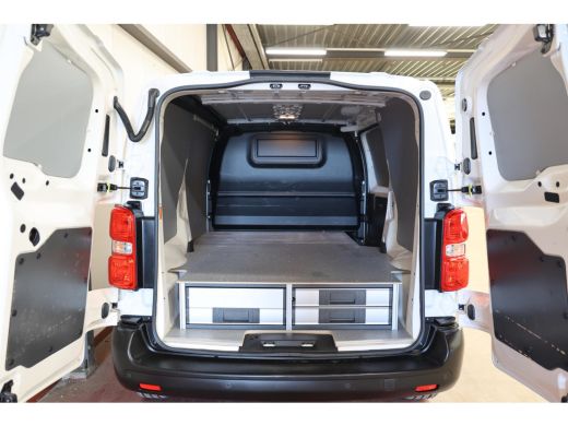 Toyota ProAce 2.0 D-4D 2500KG TREKVERMOGEN ActivLease financial lease
