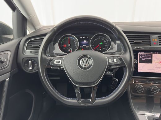Volkswagen e-Golf E-dition {SoH-90%} (INCL-BTW) Aut.  *ADAPTIVE-CRUISE | FULL-LED | NAVI-FULLMAP | ECC | CCS-FASTLO... ActivLease financial lease
