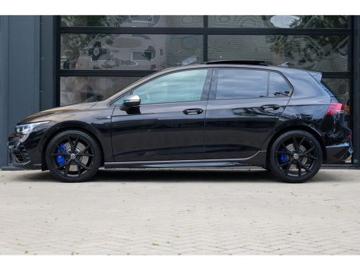 Volkswagen Golf 2.0 TSI R 4Motion | BTW | PANO | AKRAPOVIC | DODE HOEK | STUURVERW | IQ-LIGHT | ActivLease financial lease