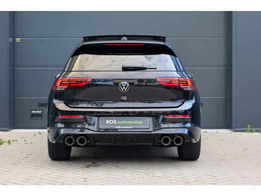 Volkswagen Golf 2.0 TSI R 4Motion | BTW | PANO | AKRAPOVIC | DODE HOEK | STUURVERW | IQ-LIGHT | ActivLease financial lease