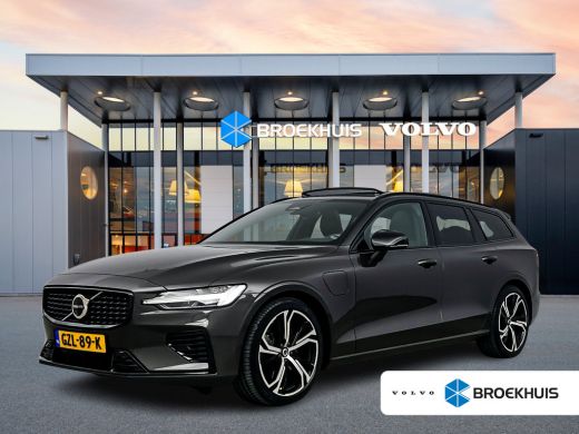 Volvo  V60 T6 Recharge Ultra Dark | 19" | Trekhaak | 360 Camera | Getint Glas | Elektr. verst. Sportstoelen ... ActivLease financial lease
