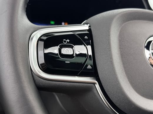 Volvo  V60 T6 Recharge Ultra Dark | 19" | Trekhaak | 360 Camera | Getint Glas | Elektr. verst. Sportstoelen ... ActivLease financial lease