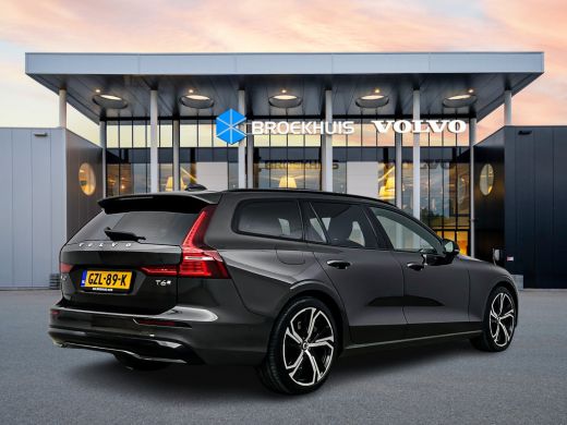 Volvo  V60 T6 Recharge Ultra Dark | 19" | Trekhaak | 360 Camera | Getint Glas | Elektr. verst. Sportstoelen ... ActivLease financial lease