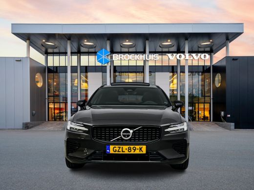Volvo  V60 T6 Recharge Ultra Dark | 19" | Trekhaak | 360 Camera | Getint Glas | Elektr. verst. Sportstoelen ... ActivLease financial lease