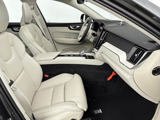 Volvo  XC60 T8 Recharge Ultra Dark Executive Edition | 22" | Luchtvering | Gelaagd Glas | Geventileerd Nappa ... ActivLease financial lease