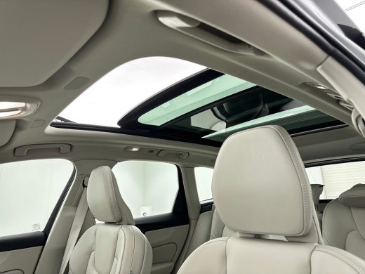 Volvo  XC60 T8 Recharge Ultra Dark Executive Edition | 22" | Luchtvering | Gelaagd Glas | Geventileerd Nappa ... ActivLease financial lease