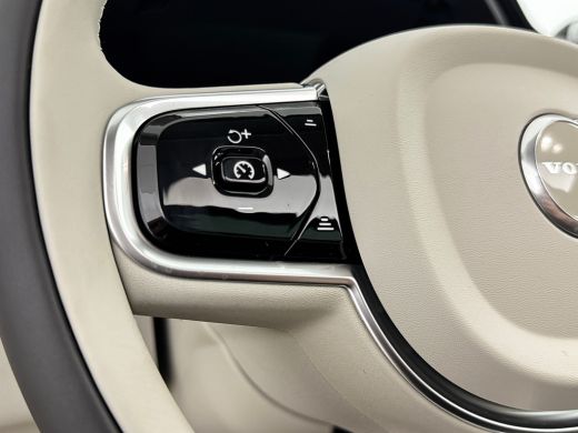 Volvo  XC60 T8 Recharge Ultra Dark Executive Edition | 22" | Luchtvering | Gelaagd Glas | Geventileerd Nappa ... ActivLease financial lease