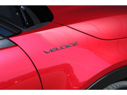 Alfa Romeo Junior Elettrica Veloce 280pk 54 kWh | Nieuwprijs &euro;55.000,- | Panorama/schuifdak | Sabelt sportstoelen |... ActivLease financial lease