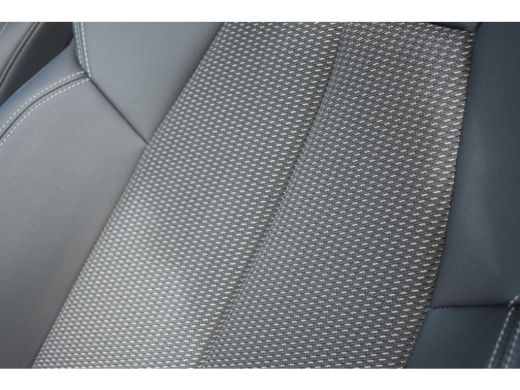 Audi A3 Limousine 30 TFSI S edition 110PK S-Tronic | Sportonderstel | Elektrische bestuurdersstoel | Prem... ActivLease financial lease