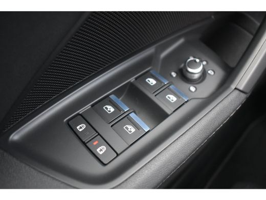 Audi A3 Limousine 30 TFSI S edition 110PK S-Tronic | Sportonderstel | Elektrische bestuurdersstoel | Prem... ActivLease financial lease