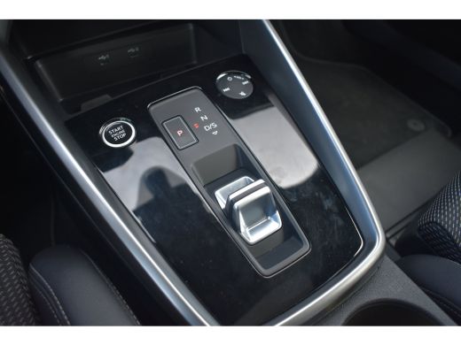 Audi A3 Limousine 30 TFSI S edition 110PK S-Tronic | Sportonderstel | Elektrische bestuurdersstoel | Prem... ActivLease financial lease