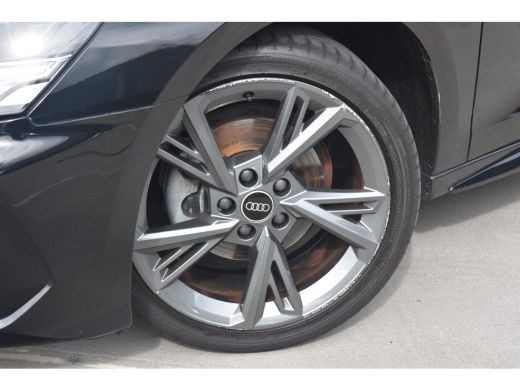Audi A3 Limousine 30 TFSI S edition 110PK S-Tronic | Sportonderstel | Elektrische bestuurdersstoel | Prem... ActivLease financial lease