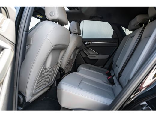 Audi Q3 45 TFSI e S Edition 245 PK | Panoramadak | Trekhaak | Adaptief demping systeem | Geheugenstoelen ActivLease financial lease