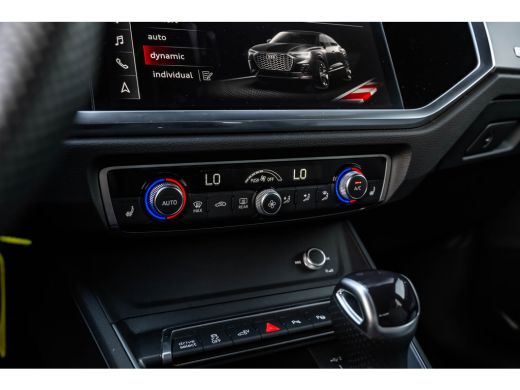 Audi Q3 45 TFSI e S Edition 245 PK | Panoramadak | Trekhaak | Adaptief demping systeem | Geheugenstoelen ActivLease financial lease