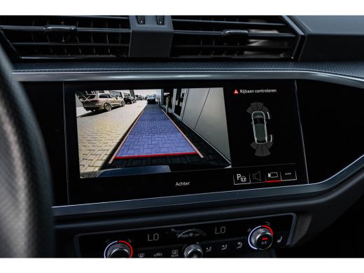 Audi Q3 45 TFSI e S Edition 245 PK | Panoramadak | Trekhaak | Adaptief demping systeem | Geheugenstoelen ActivLease financial lease