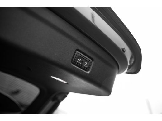 Audi Q6 e-tron - S edition 388pk quattro | Luchtvering | Panoramadak | Massagestoelen | Bang & Olufsen 3D | HUD ... ActivLease financial lease