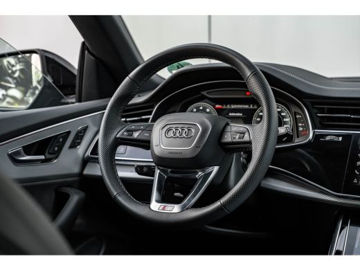 Audi Q8 55 TFSI e quattro Pro Line S 394 PK | Trekhaak | Panoramadak | Head-up | 360 camera | Elek. stoel... ActivLease financial lease
