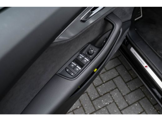 Audi Q8 55 TFSI e quattro Pro Line S 394 PK | Trekhaak | Panoramadak | Head-up | 360 camera | Elek. stoel... ActivLease financial lease