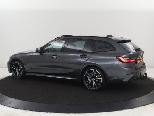 BMW 3 Serie Touring 320e Business Edition Plus M-sport | 84,4% SOH | Panoramadak | Leder | Elektrische trekha... ActivLease financial lease