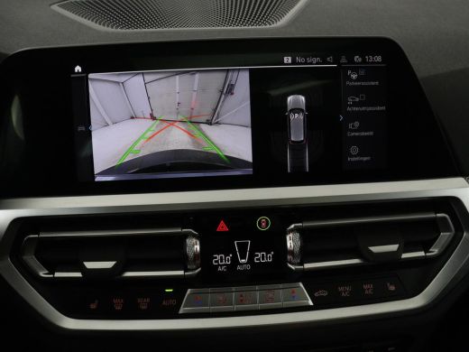 BMW 3 Serie Touring 320e Business Edition Plus M-sport | 84,4% SOH | Panoramadak | Leder | Elektrische trekha... ActivLease financial lease