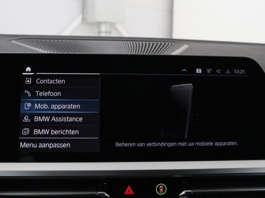 BMW 3 Serie Touring 320e Business Edition Plus M-sport | 84,4% SOH | Panoramadak | Leder | Elektrische trekha... ActivLease financial lease