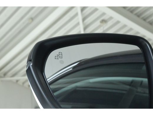 Citroën C5 Aircross 130 PK Feel | Cruise Control | Camera | Keyless | Navi | Carplay | Climate | Dodehoekbewaking | V... ActivLease financial lease