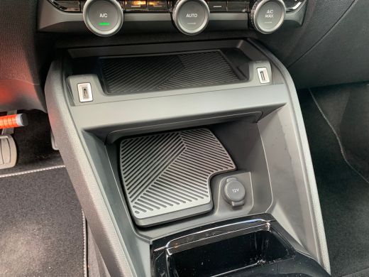 Citroën &euml;-C4 X Max 156pk Extended range 54 kWh Airco | AppleCarplay/ Android Auto | Camera | Cruise Adaptief | K... ActivLease financial lease