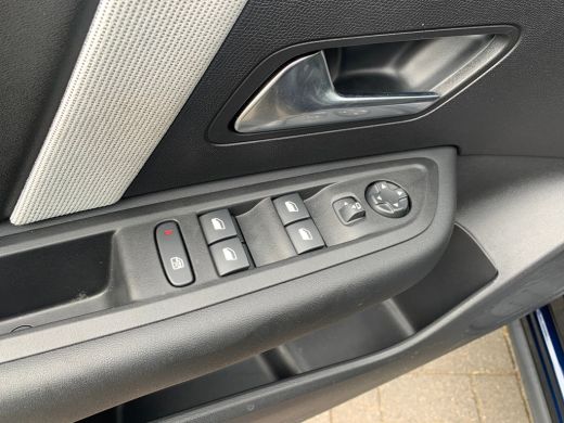 Citroën &euml;-C4 X Max 156pk Extended range 54 kWh Airco | AppleCarplay/ Android Auto | Camera | Cruise Adaptief | K... ActivLease financial lease