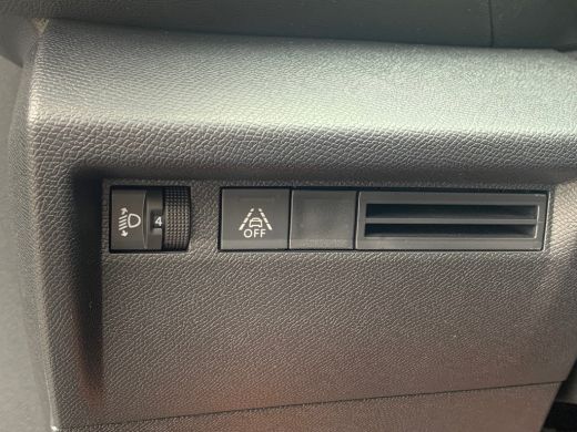 Citroën &euml;-C4 You 50 kWh Airco | AppleCarPlay/ Android Auto | Camera | Cruise Control | DAB | 11kW lader | Warm... ActivLease financial lease