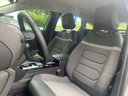 Citroën &euml;-C4 You 50 kWh Airco | AppleCarPlay/ Android Auto | Camera | Cruise Control | DAB | 11kW lader | Warm... ActivLease financial lease