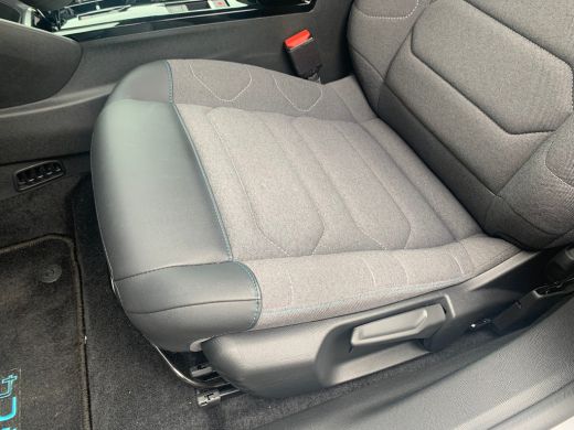 Citroën &euml;-C4 You 50 kWh Airco | AppleCarPlay/ Android Auto | Camera | Cruise Control | DAB | 11kW lader | Warm... ActivLease financial lease