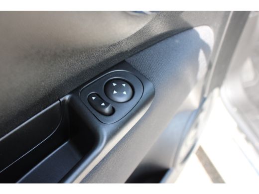 Fiat 500 1.0 Hybrid | Navi by app | Parkeersensoren | Lichtmetaal | NL auto | 23.750km | Airconditioning | ActivLease financial lease