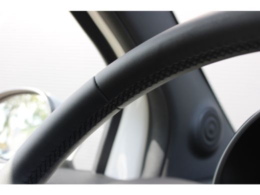 Fiat 500 1.0 Hybrid | Navi by app | Parkeersensoren | Lichtmetaal | NL auto | 23.750km | Airconditioning | ActivLease financial lease