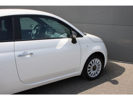 Fiat 500 1.0 Hybrid | Navi by app | Parkeersensoren | Lichtmetaal | NL auto | 23.750km | Airconditioning | ActivLease financial lease