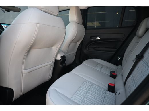 Fiat 600e La Prima 54 kWh tot 8 Jaar Garantie! | Navigatie | Vol-Leder | Stoelverwarming | Elektr. Achterkl... ActivLease financial lease