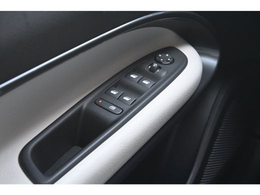 Fiat 600e La Prima 54 kWh tot 8 Jaar Garantie! | Navigatie | Vol-Leder | Stoelverwarming | Elektr. Achterkl... ActivLease financial lease