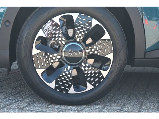 Fiat 600e La Prima 54 kWh tot 8 Jaar Garantie! | Navigatie | Vol-Leder | Stoelverwarming | Elektr. Achterkl... ActivLease financial lease