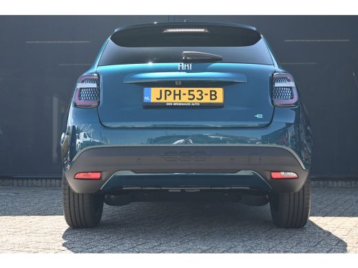 Fiat 600e La Prima 54 kWh tot 8 Jaar Garantie! | Navigatie | Vol-Leder | Stoelverwarming | Elektr. Achterkl... ActivLease financial lease