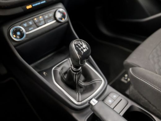 Ford Fiesta 1.0 EcoBoost Hybrid Titanium Sport (APPLE CARPLAY, GROOT NAVI, CLIMATE, PARKEERSENSOREN, SPORTSTO... ActivLease financial lease