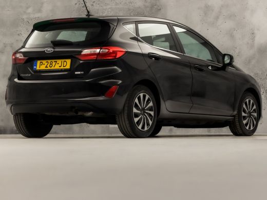 Ford Fiesta 1.0 EcoBoost Hybrid Titanium Sport (APPLE CARPLAY, GROOT NAVI, CLIMATE, PARKEERSENSOREN, SPORTSTO... ActivLease financial lease