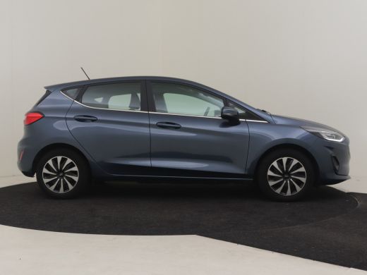 Ford Fiesta 1.0 EcoBoost Hybrid Titanium l Cr Control l Climate Control l Parkeersensoren l LED l Apple Car P... ActivLease financial lease