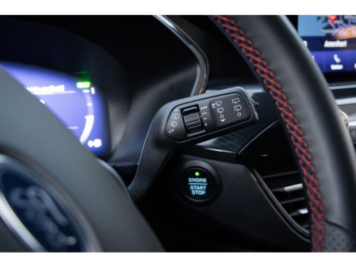 Ford Kuga 2.5 PHEV ST-Line | Camera | Stuur/stoel/voorruit verwarming | Keyless | Navi | Clima | Apple Carp... ActivLease financial lease
