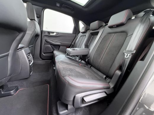 Ford Kuga ST Line X 360 GRADEN CAMERA | PANORAMA DAK | ADAPT. CRUISE CONTROL | STOEL & STUUR VERWARMING | S... ActivLease financial lease