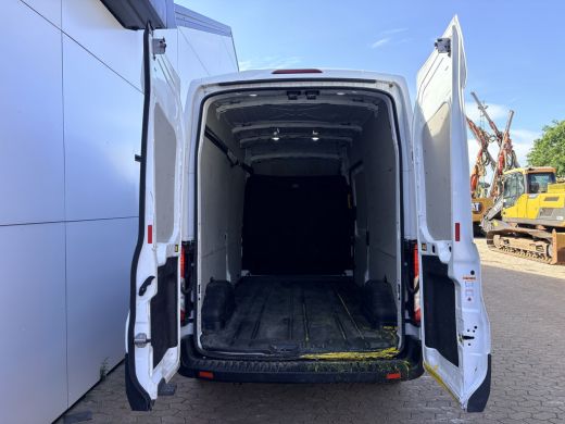Ford Transit 350 2.0 TDCI 170PK L3H3 Airco Cruise Control Parkeersensoren v+a Voorruitverwarming ActivLease financial lease