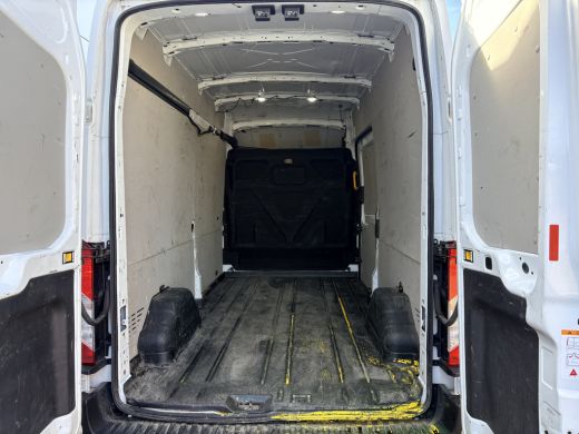 Ford Transit 350 2.0 TDCI 170PK L3H3 Airco Cruise Control Parkeersensoren v+a Voorruitverwarming ActivLease financial lease