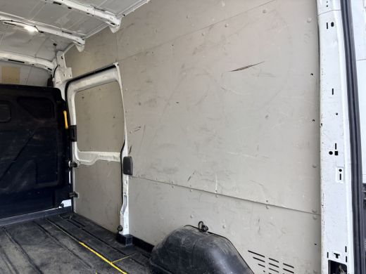 Ford Transit 350 2.0 TDCI 170PK L3H3 Airco Cruise Control Parkeersensoren v+a Voorruitverwarming ActivLease financial lease
