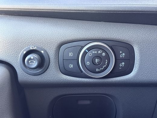 Ford Transit 350 2.0 TDCI 170PK L3H3 Airco Cruise Control Parkeersensoren v+a Voorruitverwarming ActivLease financial lease