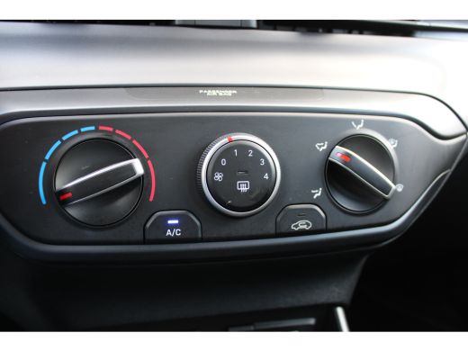 Hyundai Bayon 1.0 T-GDI Comfort Smart | Achteruitrijcamera | Airco | DAB ontvanger ActivLease financial lease