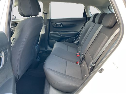 Hyundai i20 1.0 T-GDI 100pk Comfort | Airco | Camera | Carplay | Cruise control | Dodehoek detectie | Navigat... ActivLease financial lease